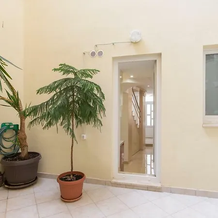 Apartment Mija Split